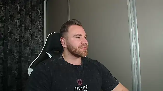 Thori92 online show from January 7, 2026, 4:20 pm