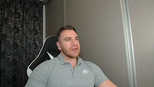 Thori92 online show from March 16, 2026, 4:33 pm