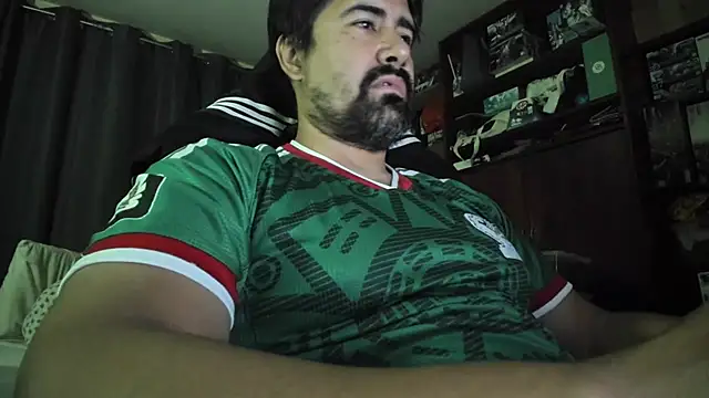Snapshot of VonDoomdelToro chatting on June 12, 2026, 6:01 am VonDoomdelToro online show from June 12, 2026, 6:01 am