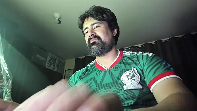 Snapshot of VonDoomdelToro chatting on July 1, 2026, 6:15 am VonDoomdelToro online show from July 1, 2026, 6:15 am