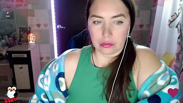 Snapshot of Korolek12 chatting on January 15, 2025, 3:18 pm Korolek12 online show from January 15, 2025, 3:18 pm