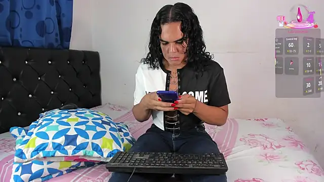 meelisaa online show from September 21, 2025, 8:10 pm