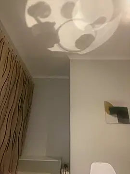 Snapshot of PETITE_NAOMI chatting on January 23, 2025, 1:08 am PETITE NAOMI online show from January 23, 2025, 1:08 am