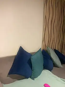 Snapshot of PETITE_NAOMI chatting on February 10, 2025, 6:56 pm PETITE NAOMI online show from February 10, 2025, 6:56 pm