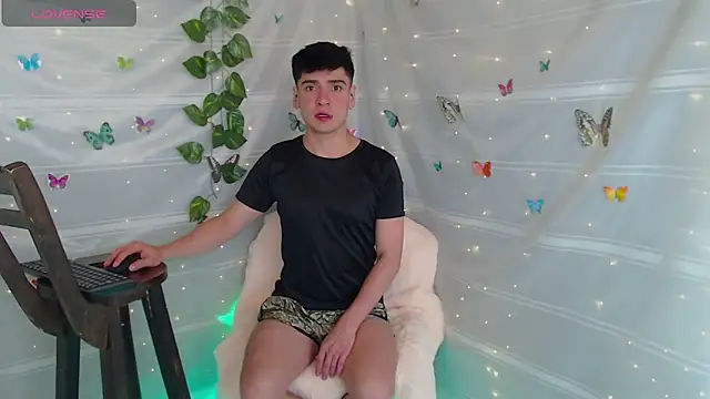 Jhonny horny1 online show from March 20, 2025, 1:59 pm