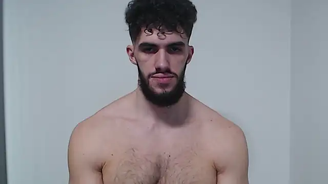 Snapshot of hiddenf chatting on February 18, 2026, 9:33 pm hiddenf online show from February 18, 2026, 9:33 pm