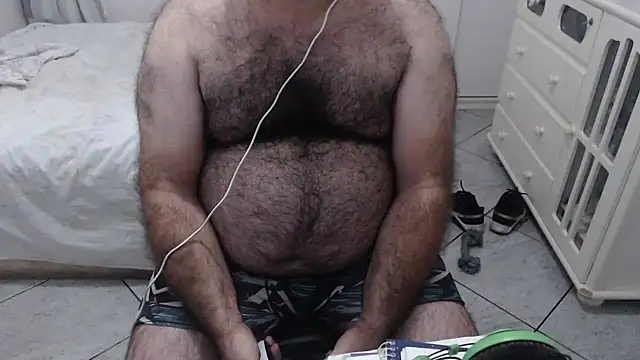 MysterBearMG online show from February 14, 2025, 11:31 pm