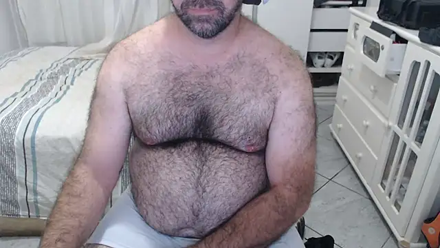 Snapshot of MysterBearMG chatting on April 21, 2026, 2:51 am MysterBearMG online show from April 21, 2026, 2:51 am