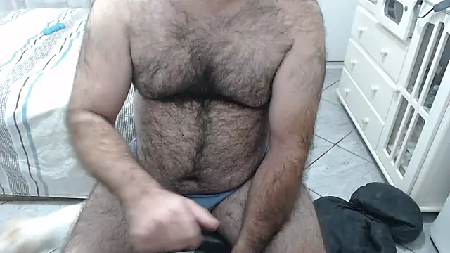 Snapshot of MysterBearMG chatting on May 1, 2026, 9:52 pm MysterBearMG online show from May 1, 2026, 9:52 pm