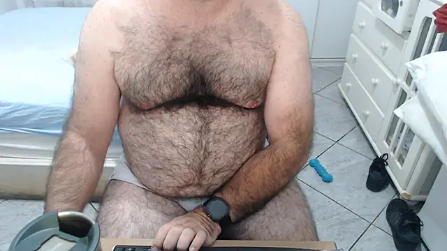 Snapshot of MysterBearMG chatting on July 13, 2026, 12:02 am MysterBearMG online show from July 13, 2026, 12:02 am