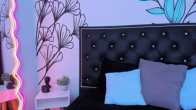 Sweet Ariadna  online show from May 30, 2026, 12:24 pm