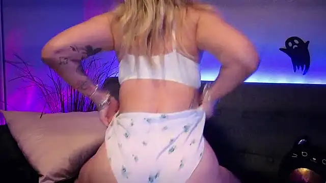 Lexi Shocker online show from September 28, 2025, 6:19 am