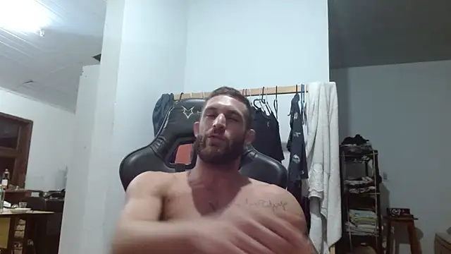 Snapshot of surfdog_95 chatting on February 26, 2025, 11:15 pm surfdog 95 online show from February 26, 2025, 11:15 pm