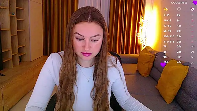  Mia Adams online show from November 19, 2025, 10:37 am