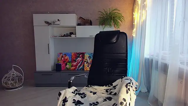 Cuddle Cat online show from February 10, 2025, 5:58 am