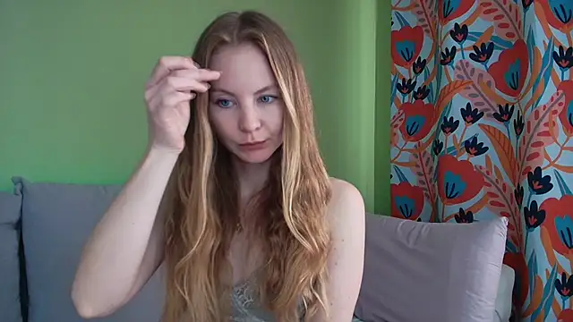 Cuddle Cat online show from March 27, 2026, 1:44 pm