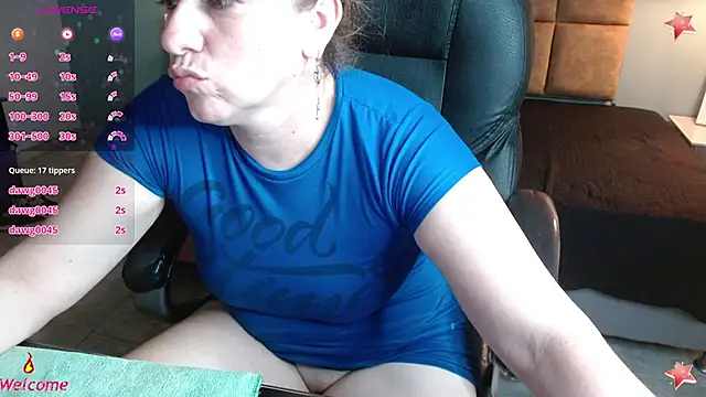 Barbiegomez online show from March 11, 2025, 6:21 am