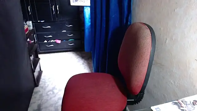 Barbiegomez online show from October 8, 2025, 5:54 pm