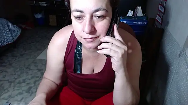 Barbiegomez online show from April 17, 2026, 4:43 pm