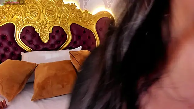 Dulce 26  online show from December 18, 2024, 5:21 pm