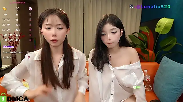 Luna520 online show from October 15, 2025, 1:00 pm