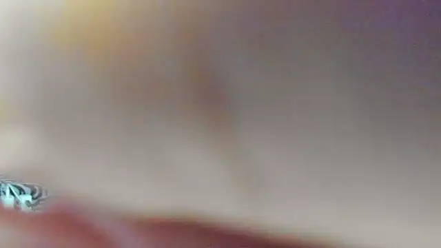 DaisiyWalker online show from January 27, 2025, 1:52 pm