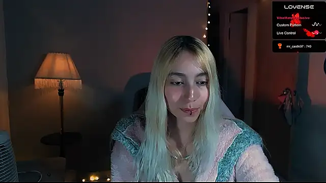 Saucy Jenn online show from January 26, 2025, 6:38 am