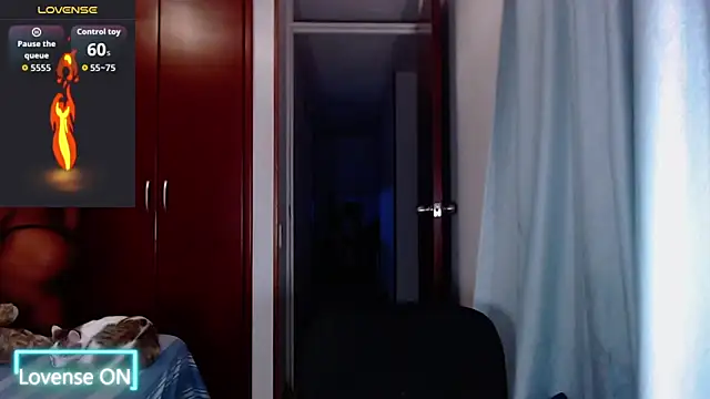 Snapshot of TastyTrap_18 chatting on October 9, 2025, 3:04 am TastyTrap 18 online show from October 9, 2025, 3:04 am