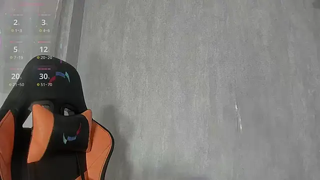 Snapshot of Valentinne_z chatting on September 24, 2025, 2:04 am Valentinne z online show from September 24, 2025, 2:04 am