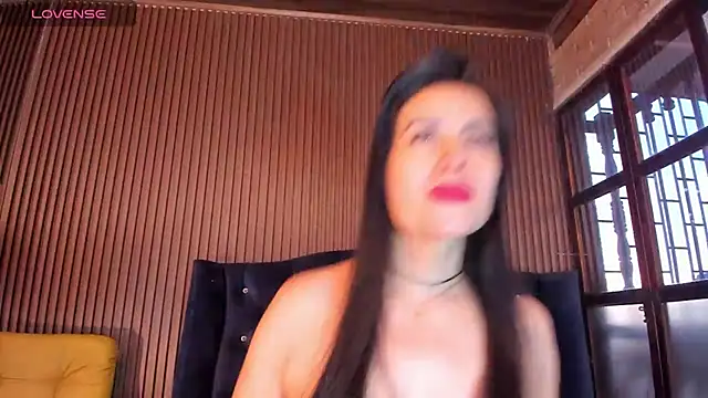 Snapshot of JuliaDawson_ chatting on March 16, 2025, 10:42 pm JuliaDawson online show from March 16, 2025, 10:42 pm