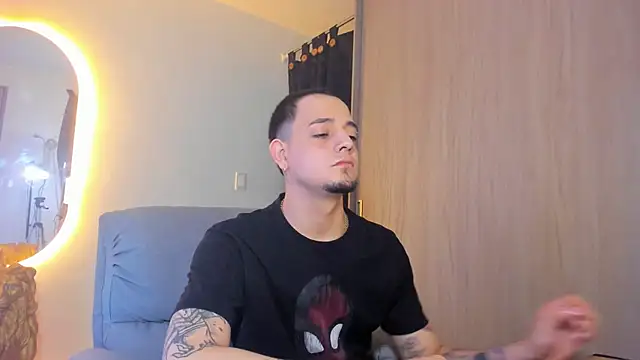 alejandro calderon1 online show from February 2, 2025, 4:15 am