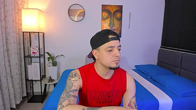 Snapshot of alejandro_calderon1 chatting on May 13, 2026, 1:47 am alejandro calderon1 online show from May 13, 2026, 1:47 am