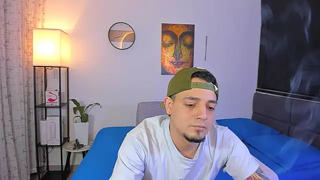 Snapshot of alejandro_calderon1 chatting on May 14, 2026, 2:18 am alejandro calderon1 online show from May 14, 2026, 2:18 am