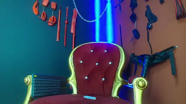 amy-mistress online show from December 3, 2024, 10:18 pm