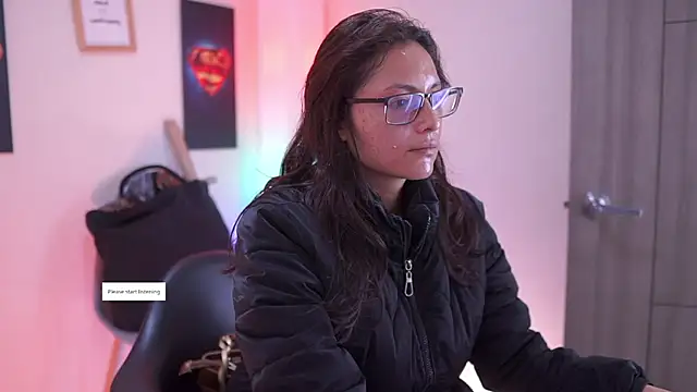 Kyomi chang online show from October 3, 2025, 12:46 pm