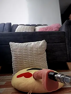 Sofhi a20 online show from September 23, 2025, 9:29 pm