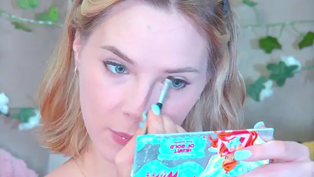 GentleRossi online show from April 9, 2026, 3:17 pm