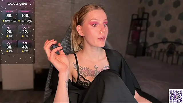 Chanel Gill online show from October 31, 2025, 6:31 pm