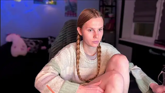 Chanel Gill online show from December 21, 2025, 9:33 pm