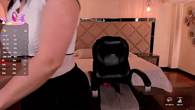 Snapshot of JennaOlsonX chatting on November 24, 2025, 6:29 pm JennaOlsonX online show from November 24, 2025, 6:29 pm