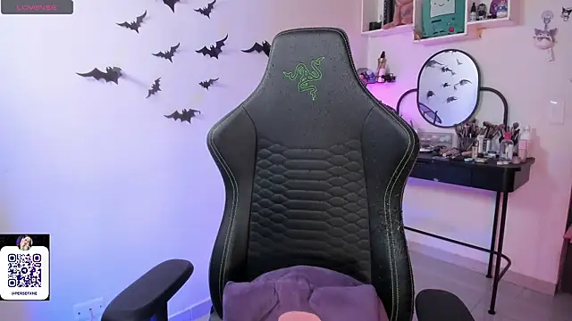 damnliciousss online show from January 10, 2026, 12:01 am