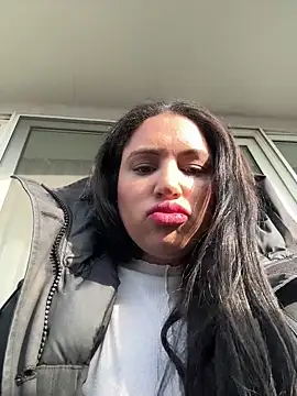 MeghanXO online show from December 18, 2025, 3:18 pm