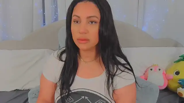 Snapshot of MeghanXO chatting on May 3, 2026, 12:22 pm MeghanXO online show from May 3, 2026, 12:22 pm