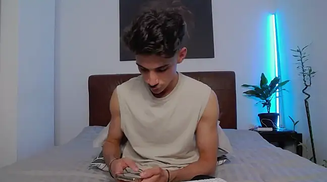 DanielCrush1 online show from March 19, 2025, 4:45 pm