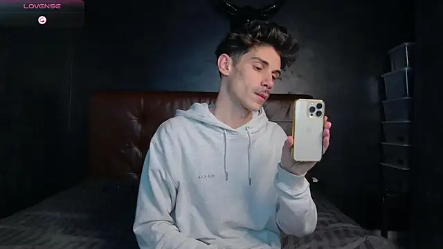 DanielCrush1 online show from January 15, 2026, 2:10 pm