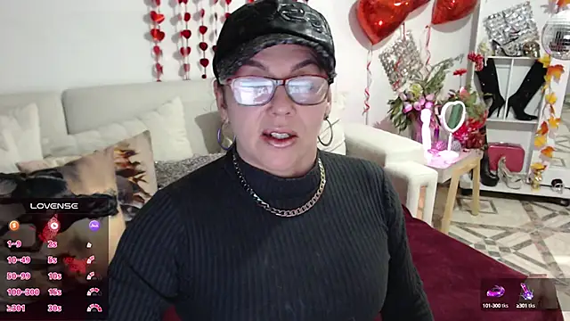 Snapshot of Myrnasexxx chatting on March 21, 2025, 3:22 am Myrnasexxx online show from March 21, 2025, 3:22 am