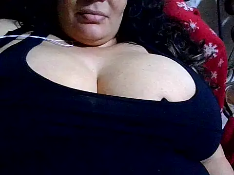 Kosem4 online show from December 2, 2025, 5:02 am