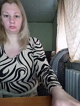 BustyBlond online show from February 14, 2026, 5:59 am