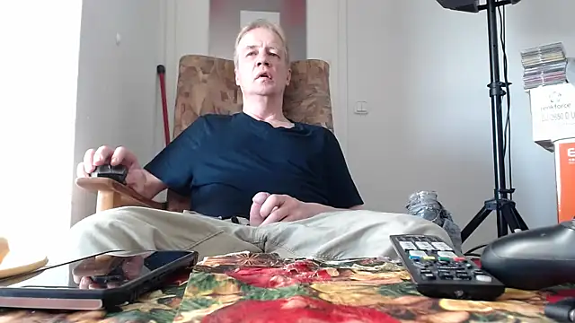 Snapshot of Cordt27 chatting on May 24, 2026, 6:02 pm Cordt27 online show from May 24, 2026, 6:02 pm