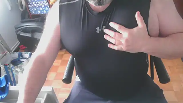 mikeyhotbear online show from January 13, 2025, 4:51 pm